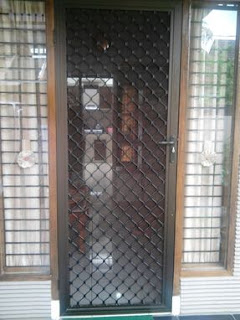 Gambar teralis dan pintu kasa nyamuk besi - Jasa Bengkel 