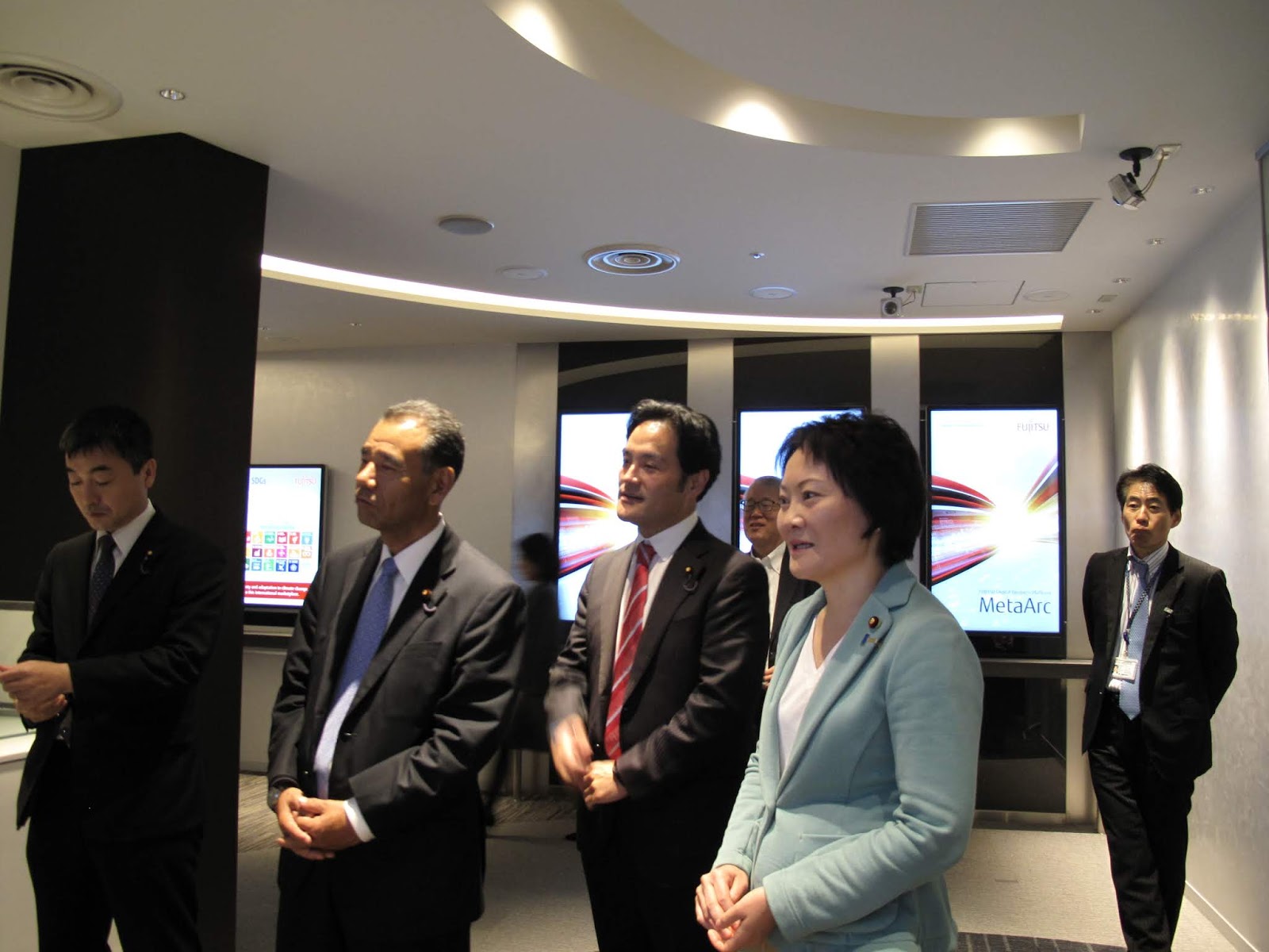 神山佐市Official Blog 【視察】10月15日 富士通ネットコミュニティ