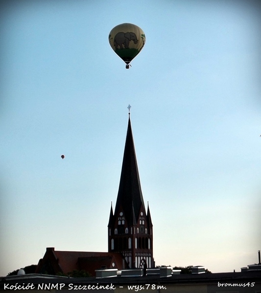 [Obrazek: balon%2Bnad%2Bko%25C5%259Bcio%25C5%2582e...napisy.JPG]
