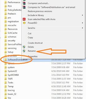 4. Cari folder software distribution, lalu ganti nama / rename menjadi SDold (Windows 7 / 8 / 8.1