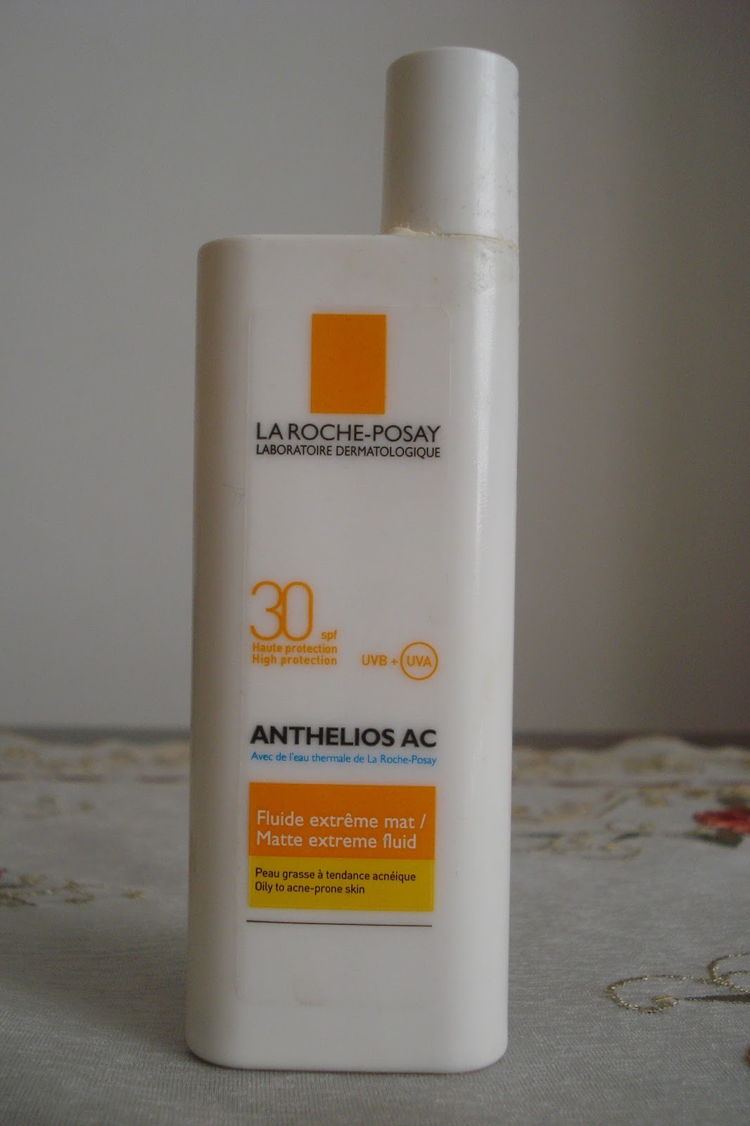 Anthelios молочко 50. Ля рош позе anthelios 50 детский. Ля рош антгелиос молочко spf 50+. Ля рош антгелиос молочко spf 50+. La roche-posay anthelios xl spf 50+ 250 мл.