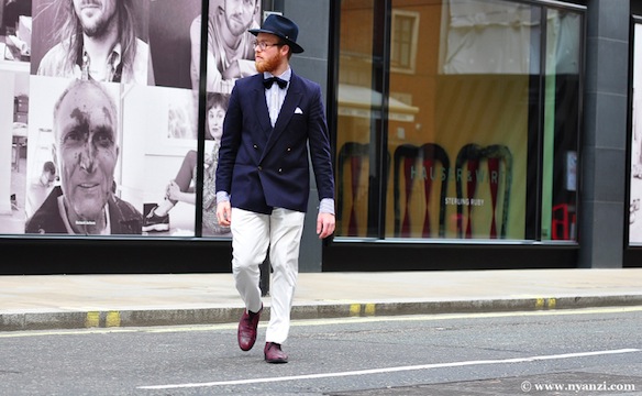 SNIPPITS AND SNAPPITS: HASIDIC FASHION ~ OY, SUCH A NIGHTMARE ALREADY!