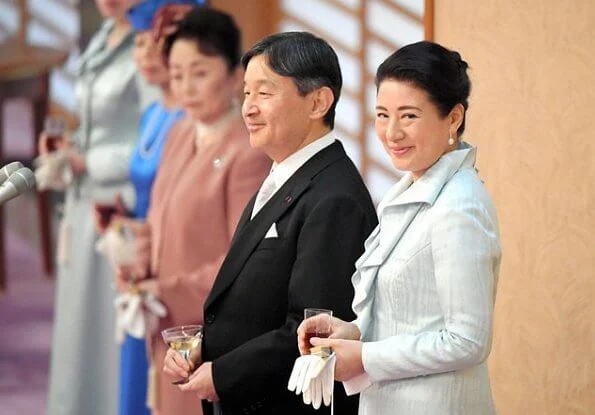 Emperor Naruhito, Empress Masako Crown Prince Akishino, Crown Princess Kiko, Princess Mako and Princess Kako at banquet