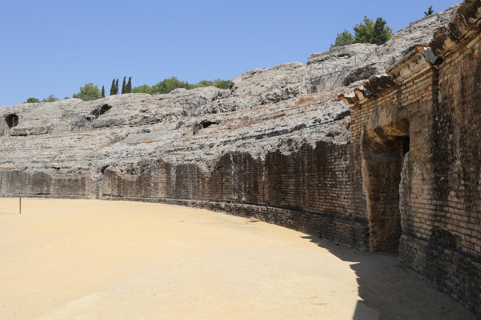 Andalucía Viajes El anfiteatro romano de Itálica (Santiponce)