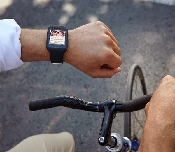 Sony Launched Smartband 