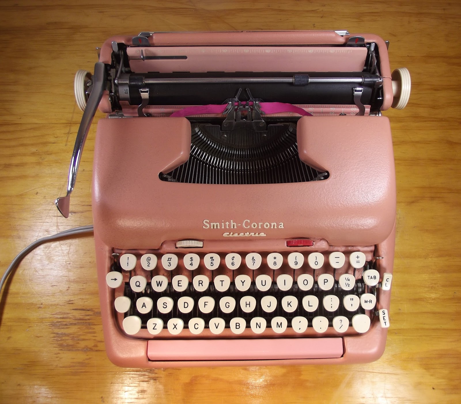 oz.Typewriter: Smith-Corona 5TE Electric Keyboard Portable Typewriter