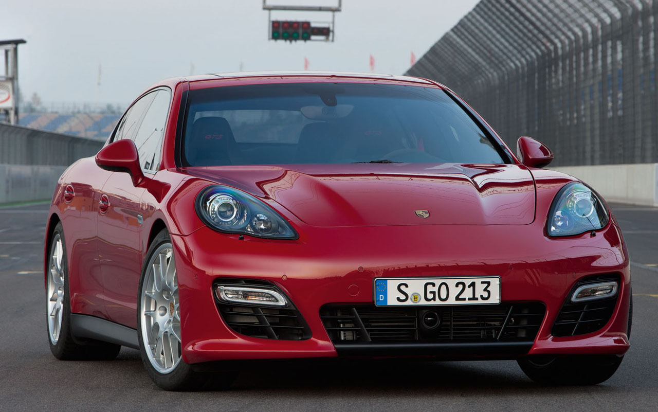 Porsche Panamera GTS, corazón de carreras Automotor