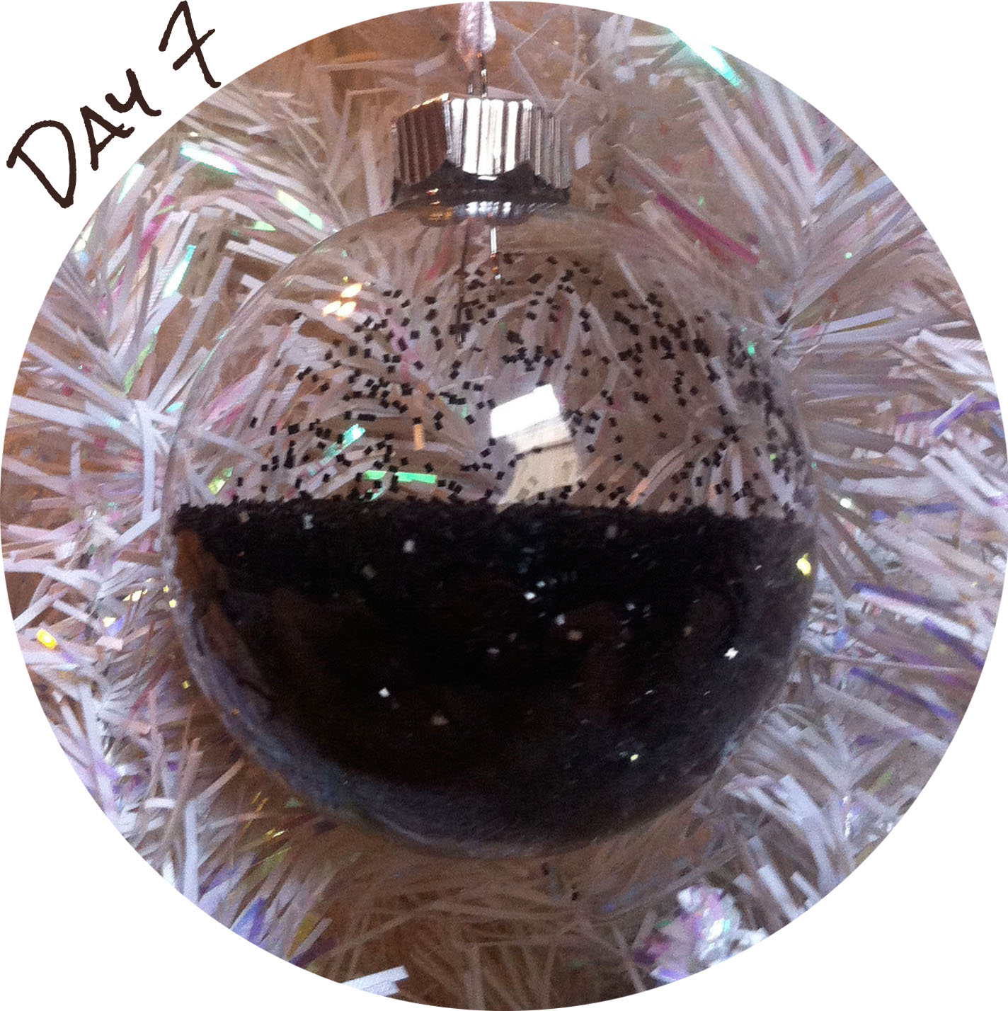 Ador glitter ornament