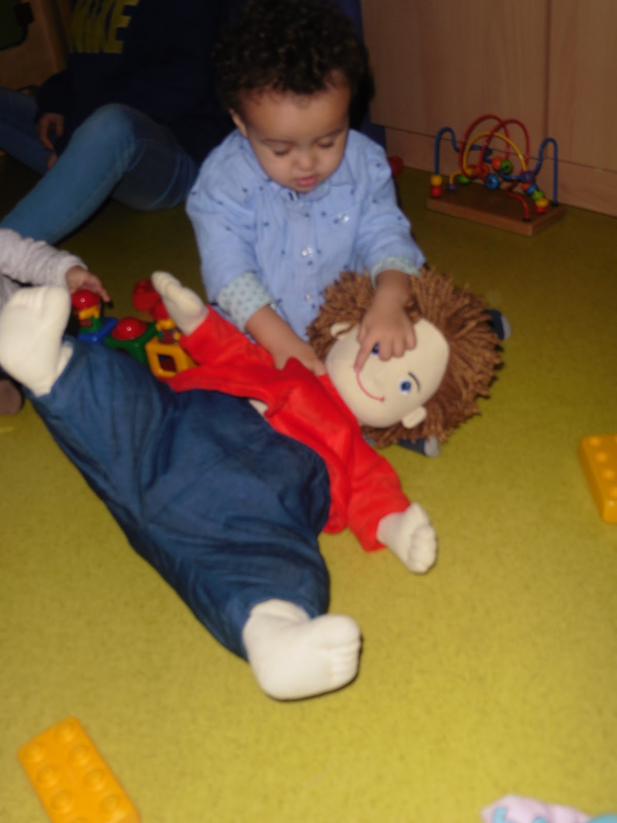 Cr?�che Baby Nursery: une poup?�e grandeur nature // a child size doll