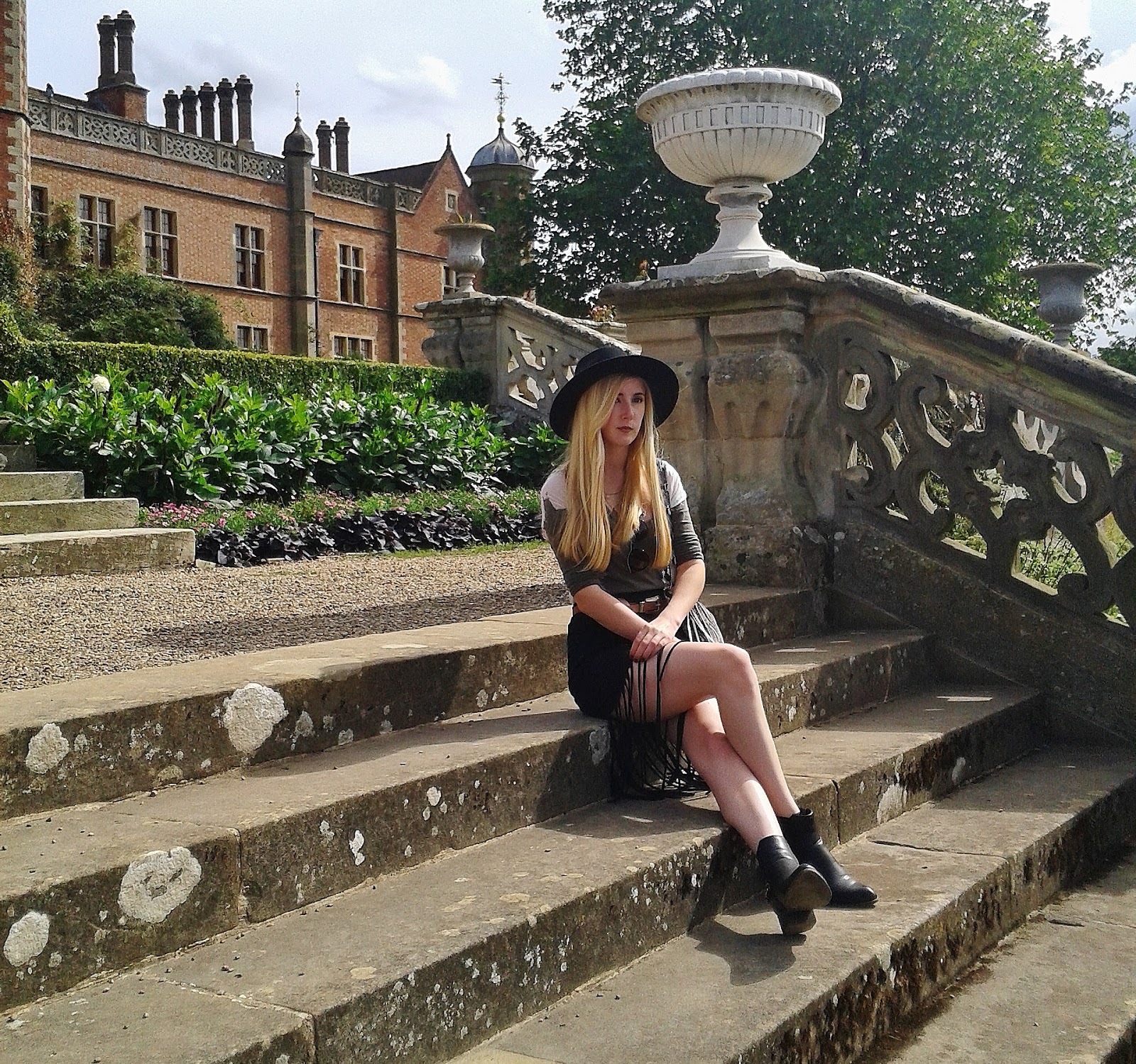 UK Fashion and Personal Style Blogger