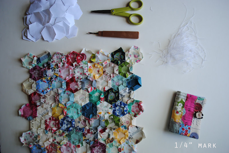 1/4 mark: Tutorial: English Paper Piecing for Hexagon Patchwork