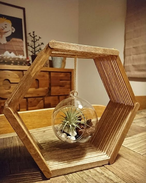 アイスキャンディーの棒で作るハニカムウォールラック, Handmade honeycomb wall rack by popsticks, 棒冰的棒变为六角形挂墙木架