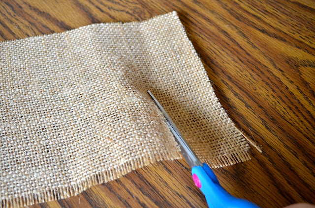 My Best Friend's Blog: How to Cut Burlap