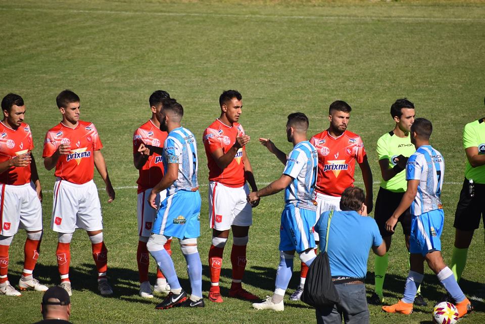 Revista Tribuna Roja PRIMERA VEZ PARA NARANJO