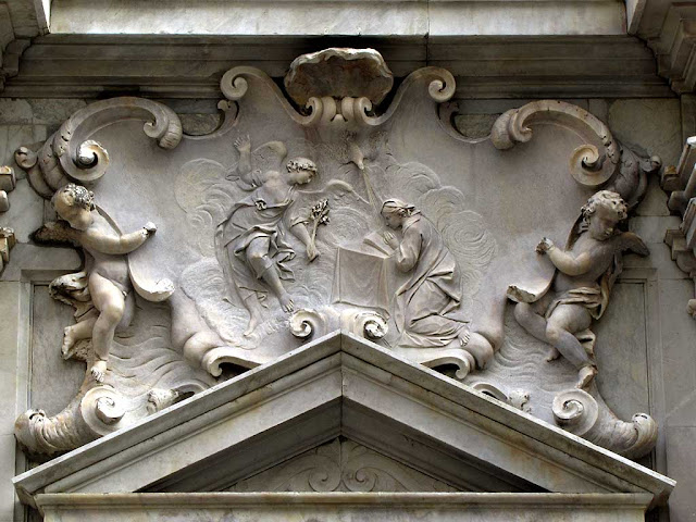 Annunciation bas-relief, Chiesa della Santissima Annunziata, Livorno