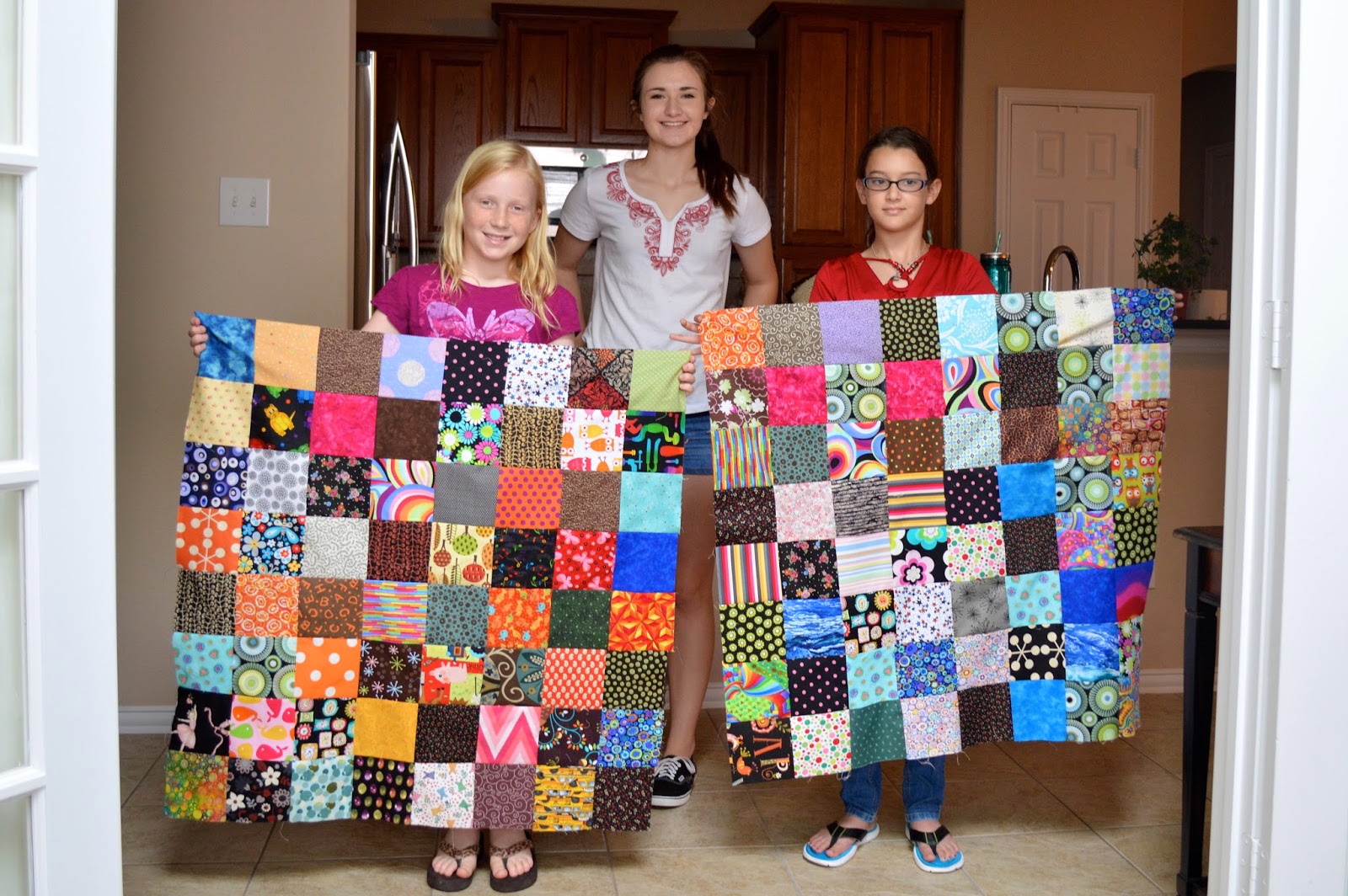 ellyn's place Teaching kids to machine sew first quilts!