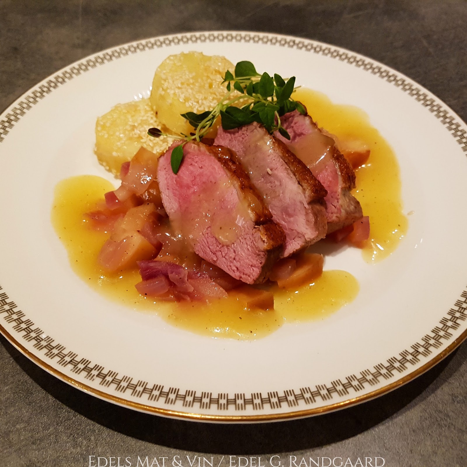 andebryst med appelsinsaus andebryst med appelsinsaus