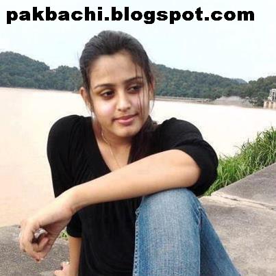 Hot Girls From Pakistan, India and all world: Hot Pakistani Aunty Photos