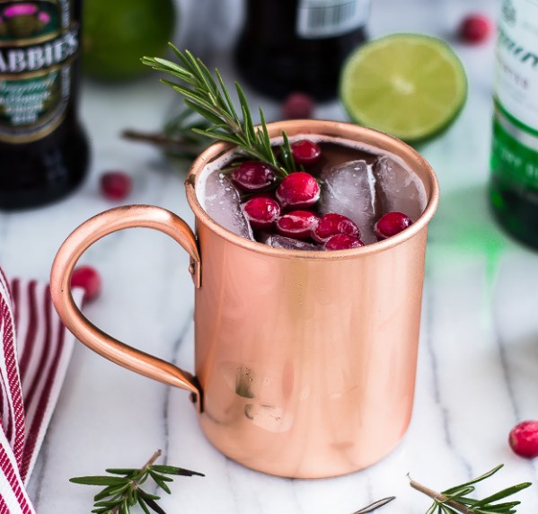 Holiday Moscow Mule #christmas #drink