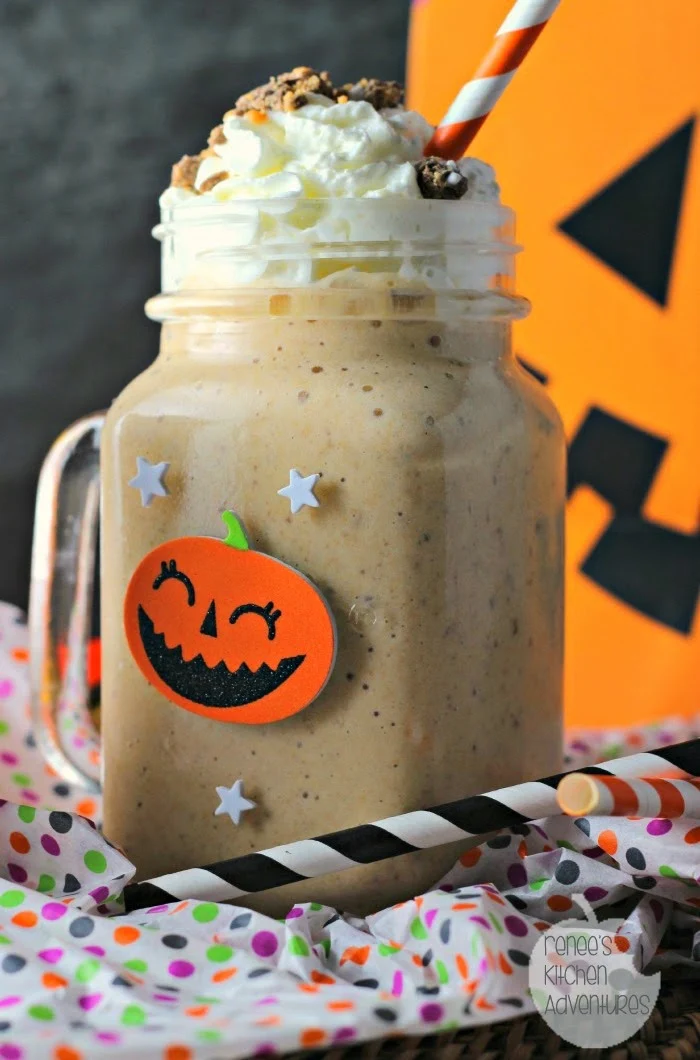 Candy Bar Butterscotch Pudding Smoothie! Butterscotch pudding cups, banana, milk and candy!  #shop #snackpackmixins