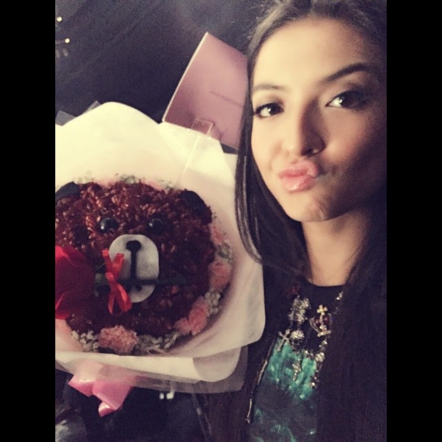 New Sexy Model Gallery: Foto Raline Shah Selfie Terbaru dan Paling Populer