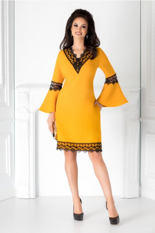 Rochie eleganta galben Croiul lejer Dantela cu margelute Rochie eleganta galben Croiul lejer Dantela cu margelute