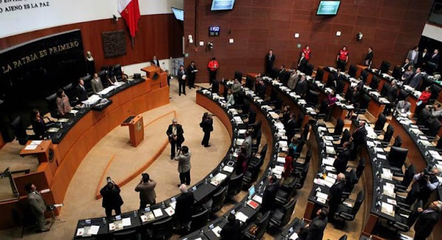 Senadores reducirían sueldo de 300 mil a 90 mil pesos a propuesta de Morena