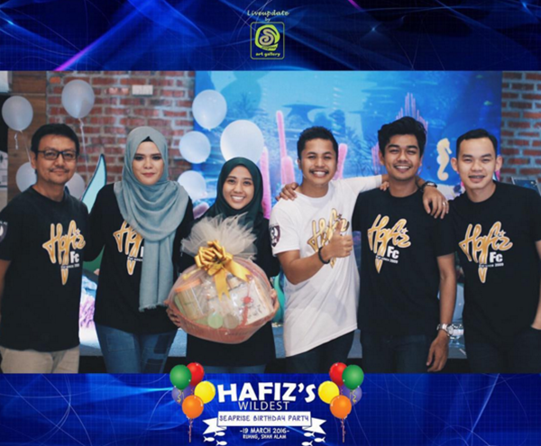 (Gambar) Bila Hafiz Suip Kena Mandi Tepung Di Majlis Hari Lahir... Fuhh Slumber Je Dia!! (Gambar) Bila Hafiz Suip Kena Mandi Tepung Di Majlis Hari Lahir... Fuhh Slumber Je Dia!!