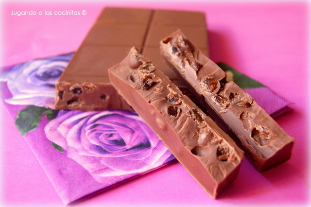  Turrón de pasas bañadas en chocolate 