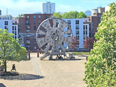 TRUDE am Bert Kaempfert Platz Hamburg TRUDE am Bert Kaempfert Platz Hamburg
