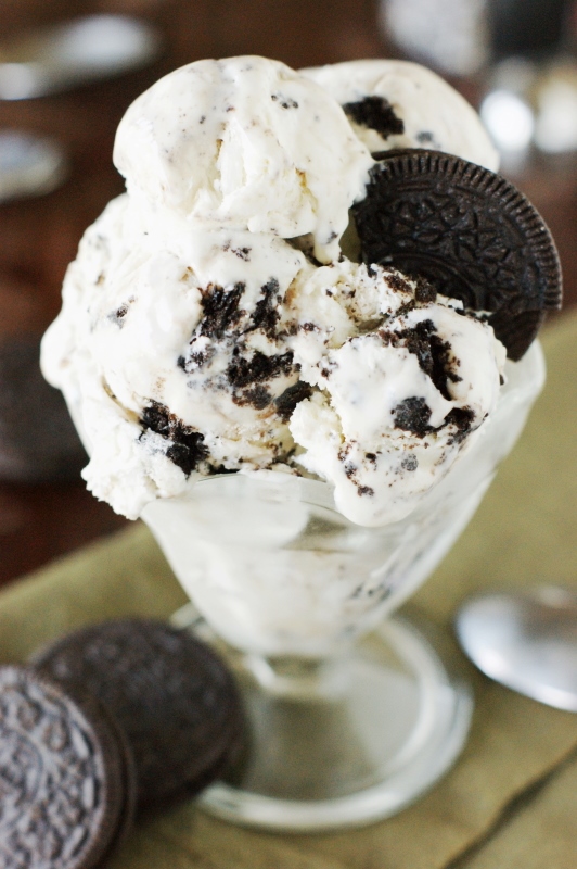 {No Churn} Cookies and Cream Ice Cream The Kitchen is My Playground