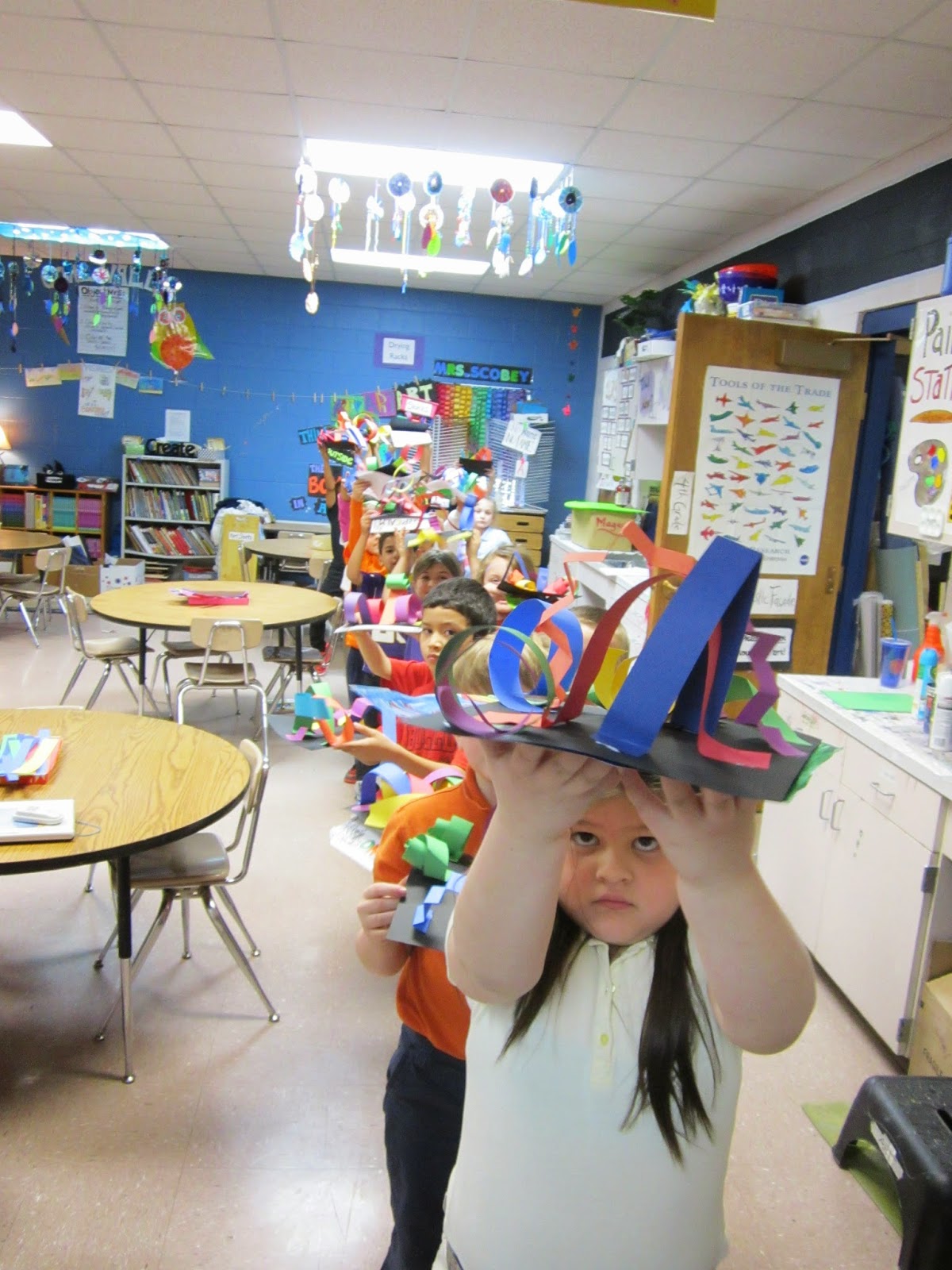 ChumleyScobey Art Room: Paper Line Sculpture