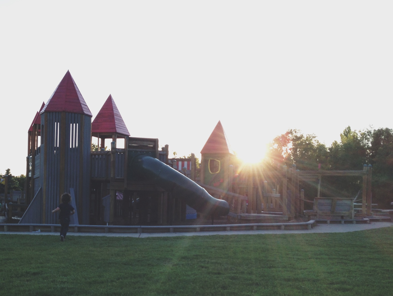 LIFE IS SWEET Pizza Picnic at Castle Park