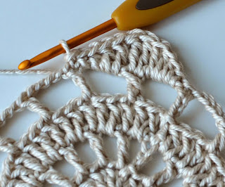 Free crochet pattern of coaster