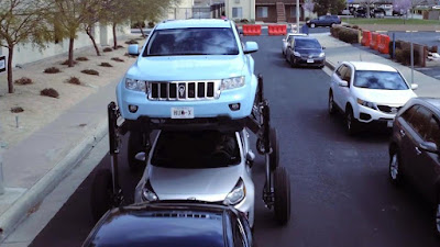 Custom JEEP Grand Cherokee hum rider can move over other cars