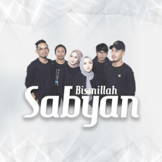 Lirik Sholawat Alfa Salam Sabyan Arab Indonesia Dan Terjemahan Lirikaz 09 Sholatuminallah wa'alfa salam recorded by cari_leo93_ and pujidianp on smule. lirik sholawat alfa salam sabyan