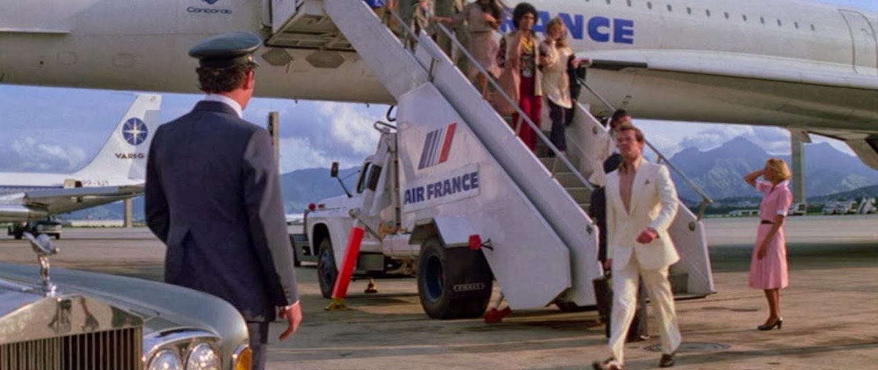 Bond+arriving+Concorde.jpg