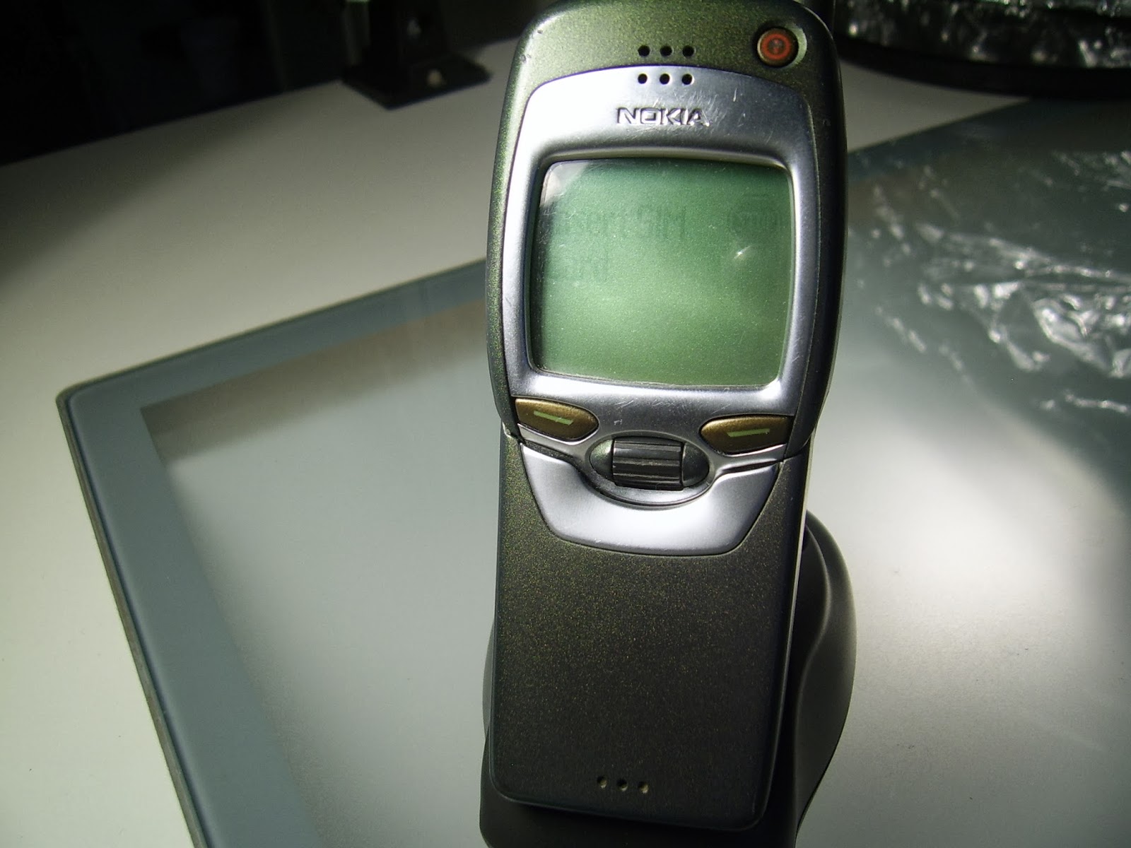 Vintage Gadget Collector Nokia 7110
