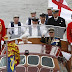 Queen Eizabeth Celebrates Diamond Jubilee With Flotilla of 1,000 Boats