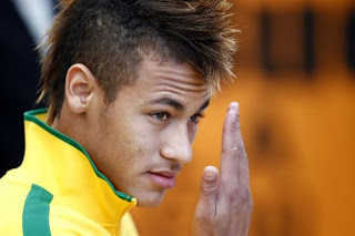 Neymar Ke Madrid dengan bantuan 'orang dalam' Neymar Ke Madrid dengan bantuan 'orang dalam'