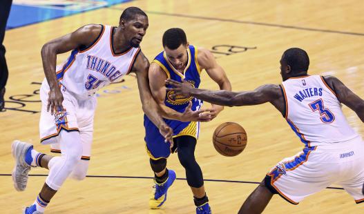 Durant anota 33 y Westbrook 30 en la victoria de Oklahoma 133-105