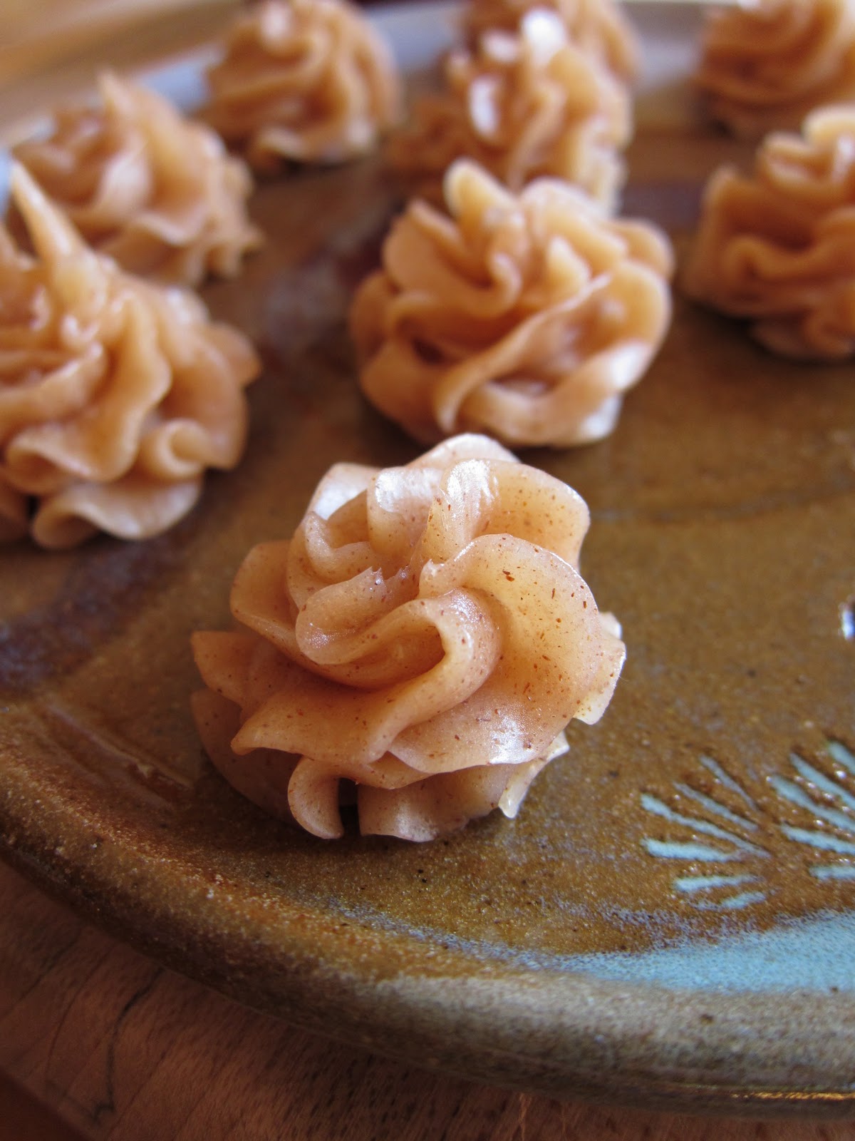 Arctic Garden Studio Cinnamon Honey Butter