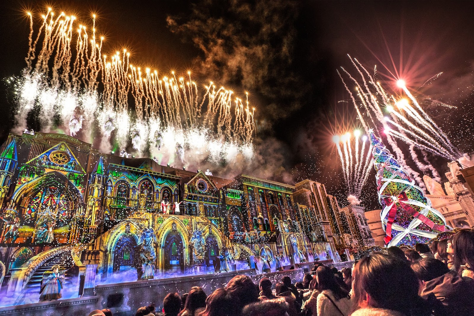 A Colorful & Wonderful Christmas at Universal Studios Japan Escape Manila