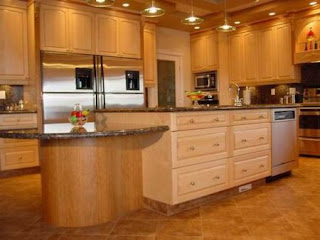 Maple Kitchen Cabinets Picture