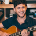 Niall Horan mostra porque sua carreira solo merece atenção em "Slow Hands"
