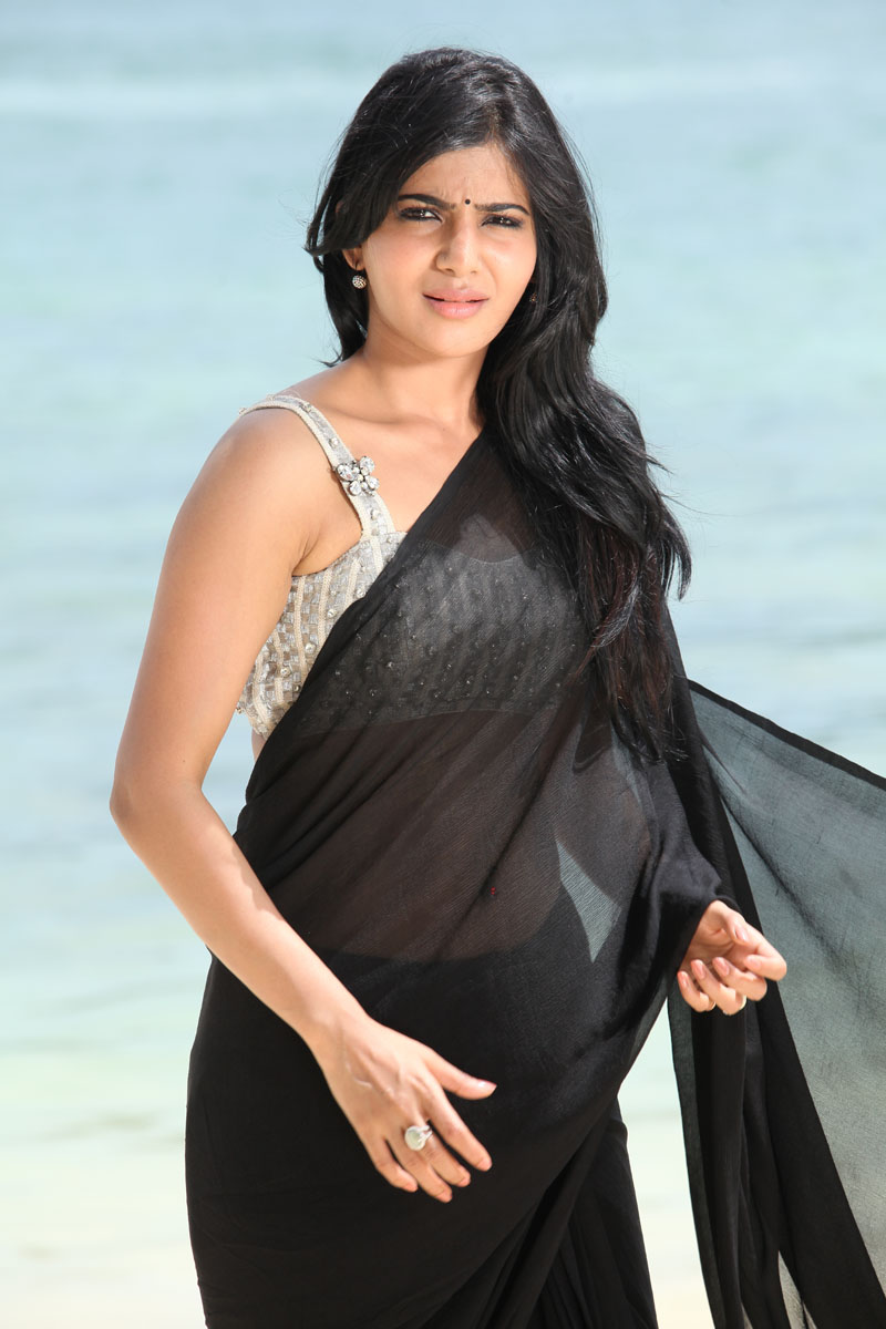 Samantha Ruth Prabhu in black saree, Samantha Ruth Prabhu spicy photos