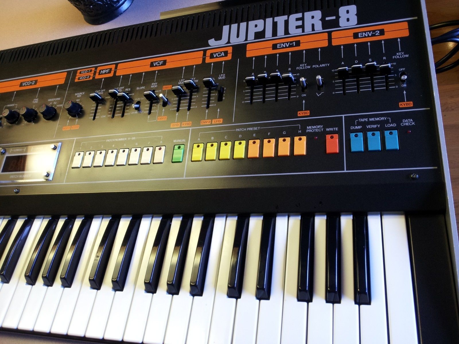 MATRIXSYNTH Roland Jupiter8 Synthesizer Keyboard SN 030104