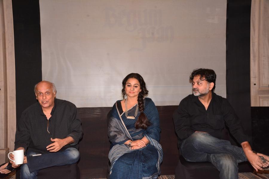 Vidya Balan Stills In Blue Saree At New Film Promotion