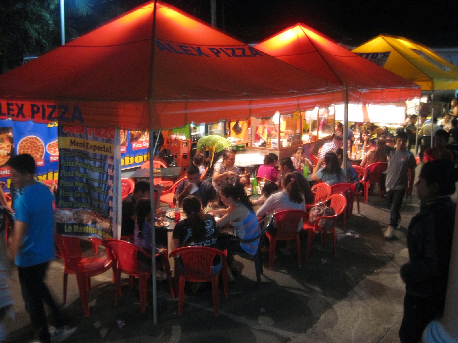 7 Meses En El Salvador Feria En La Ciudad