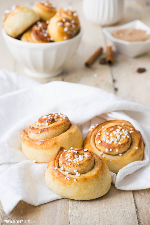 Kanelbullar Zimtschnecken Schwedisch Skandinavisch backen Original Rezept Kanelbullar Zimtschnecken Schwedisch Skandinavisch backen Original Rezept